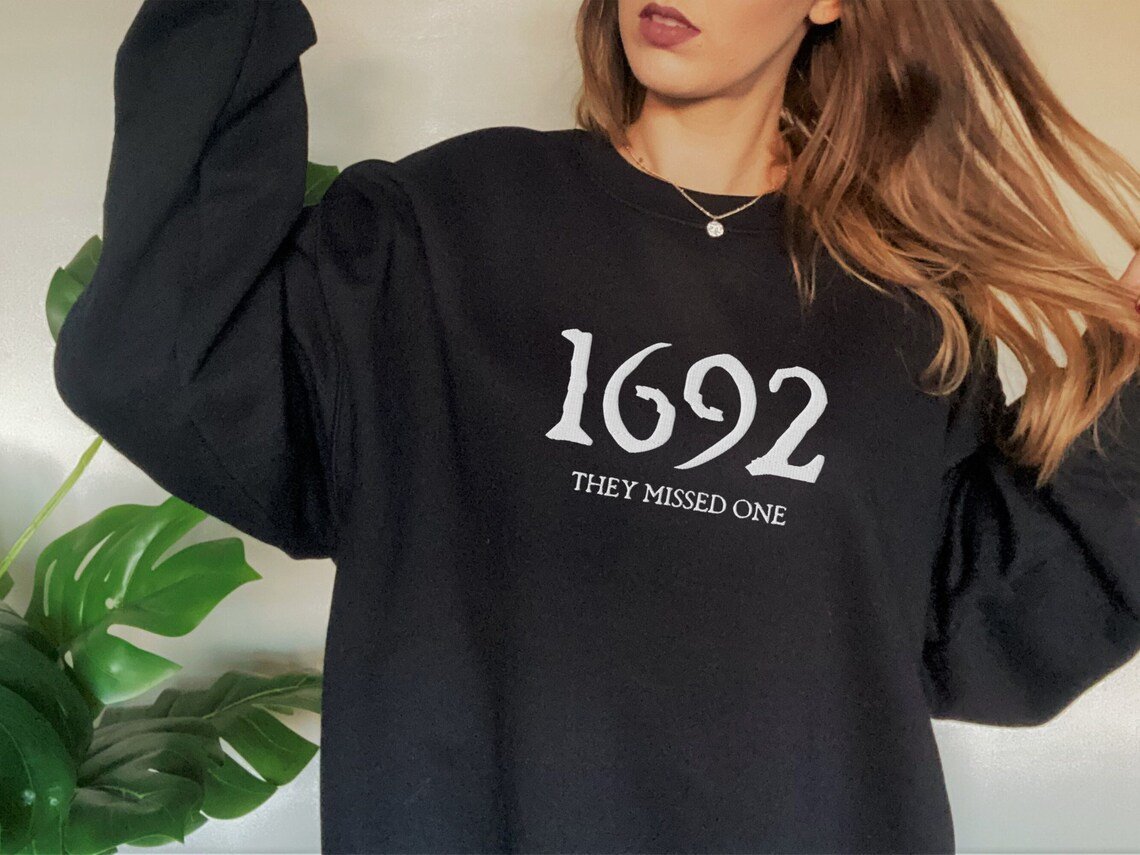 Embroidered 1692 Halloween sweatshirt - Hawkswell Designs